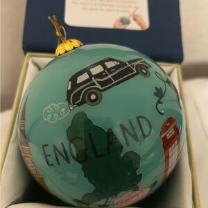 Li Bien World Market Collection England Themed Holiday 2025 Ornament